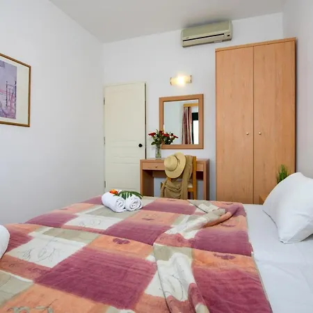 Kambos Village 3* Agia Marina