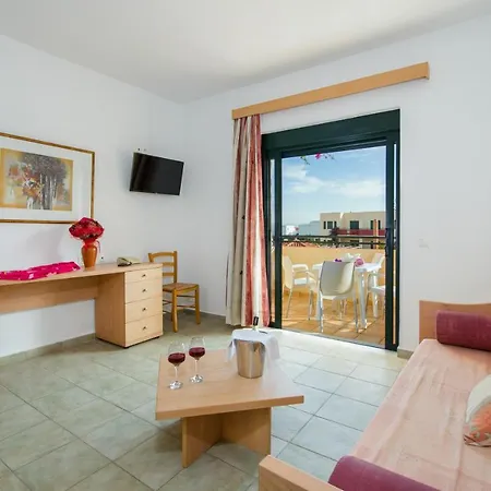 Lägenhetshotell Kambos Village Agia Marina