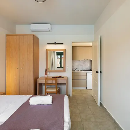 Kambos Village Aparthotel