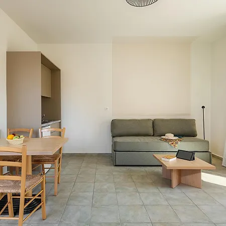Kambos Village 3*