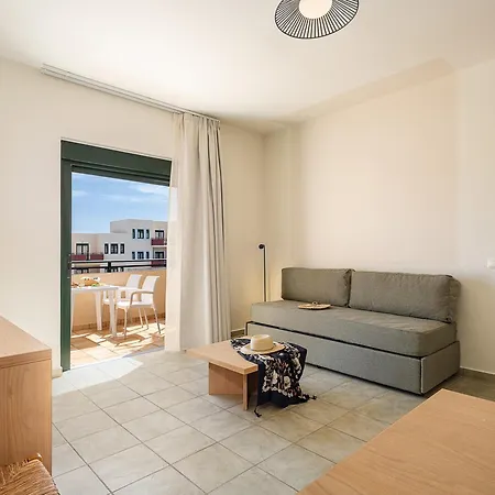 Kambos Village Aparthotel 3*