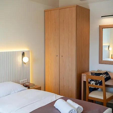 Kambos Village Aparthotel 3*
